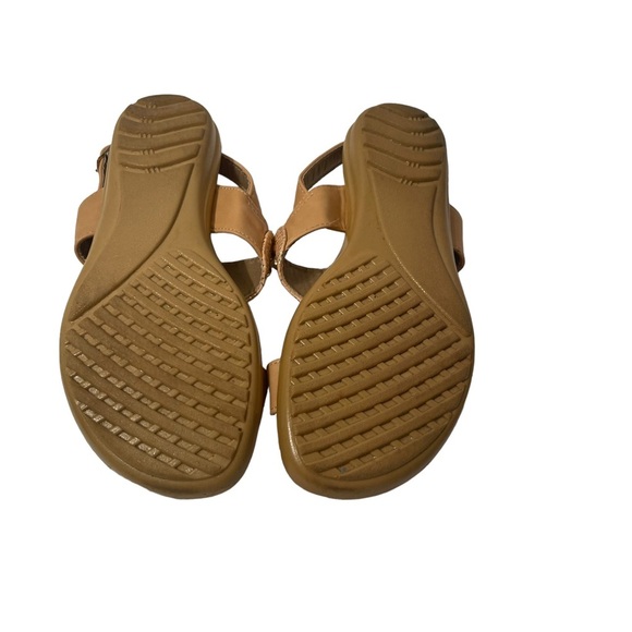 Niki Goldtone Metallic Flat Sandals Size 7 - Picture 7 of 8